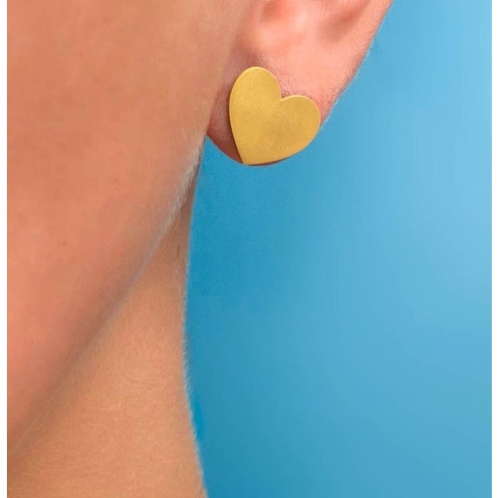 MARIE-HÉLÈNE DE TAILLAC. NEW! Boxed. 12mm Gold Hearts.💕